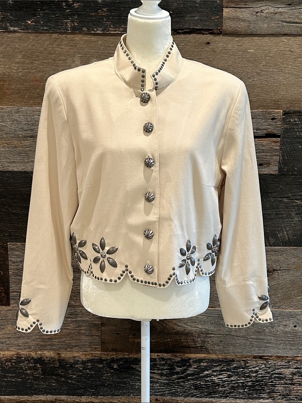 Double D Ranch DD Wear Crop Jacket. Medium